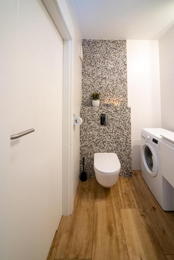 Maya'S Flats & Resorts 74 - Swietej Barbary Gdańsk Buitenkant foto