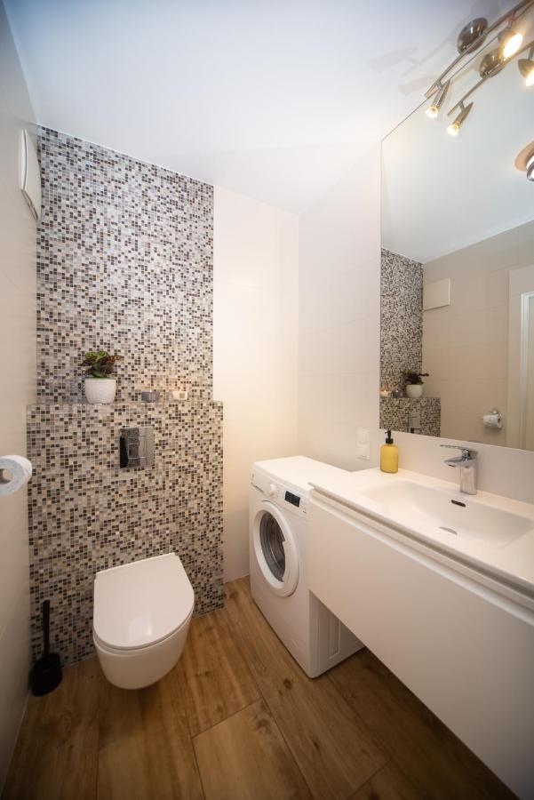 Maya'S Flats & Resorts 74 - Swietej Barbary Gdańsk Buitenkant foto