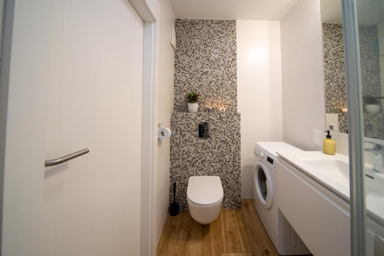 Maya'S Flats & Resorts 74 - Swietej Barbary Gdańsk Buitenkant foto